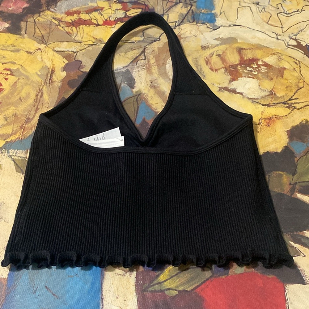 GILLY HICKS Ribbed Crop Halter Top - Picture 3 of 3